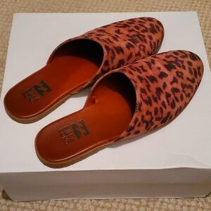 Billabong mules size 9